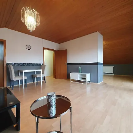 Mit Ausblick In Apartment *